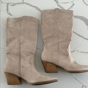 Women's Tan Western Boots